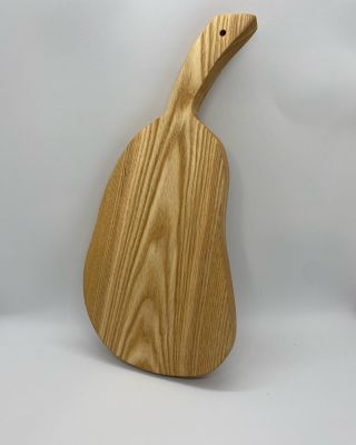 Prkénko z masivního jasanu 🔪 Ošetřeno kvalitním osmo olejem na bázi přírodních olejů a vosků 🕯️ #drevenevyrobky...